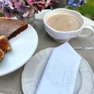 stoffserviette mit monogramm weiß