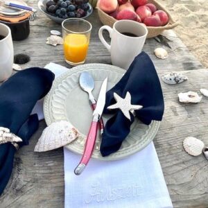 Leinenservietten blau und weiß mit Stickerei