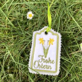 Geschenkanhänger Ostern: Blumengrüße im Landhausstil
